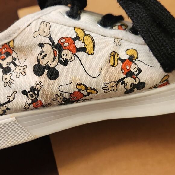 Disney Mickey Mouse Women's White Lace-Up Shoes Size 8 - Picture 8 of 11